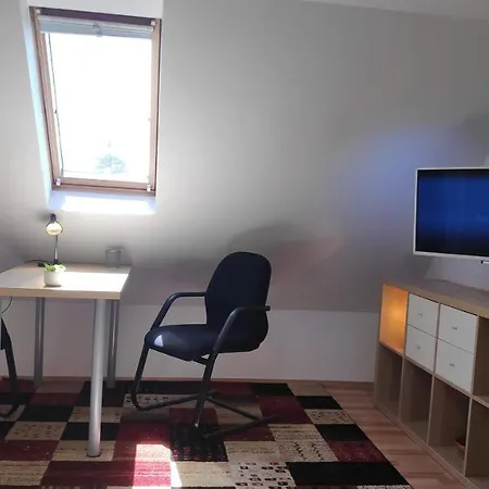 4-zimmer Haus In לייפציג